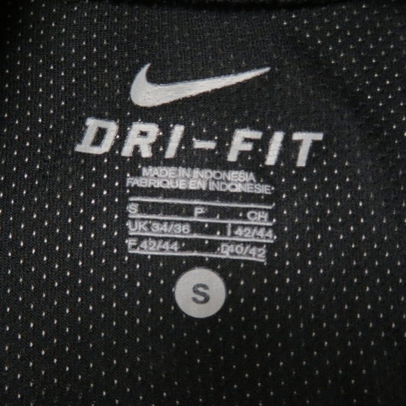 Nike Mens Rio II Black Jersey T-Shirt Small #2 - Picture 4 of 6